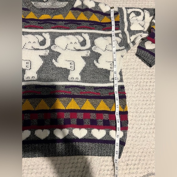 Vintage Dancing Elephants Sweater - Picture 5 of 6